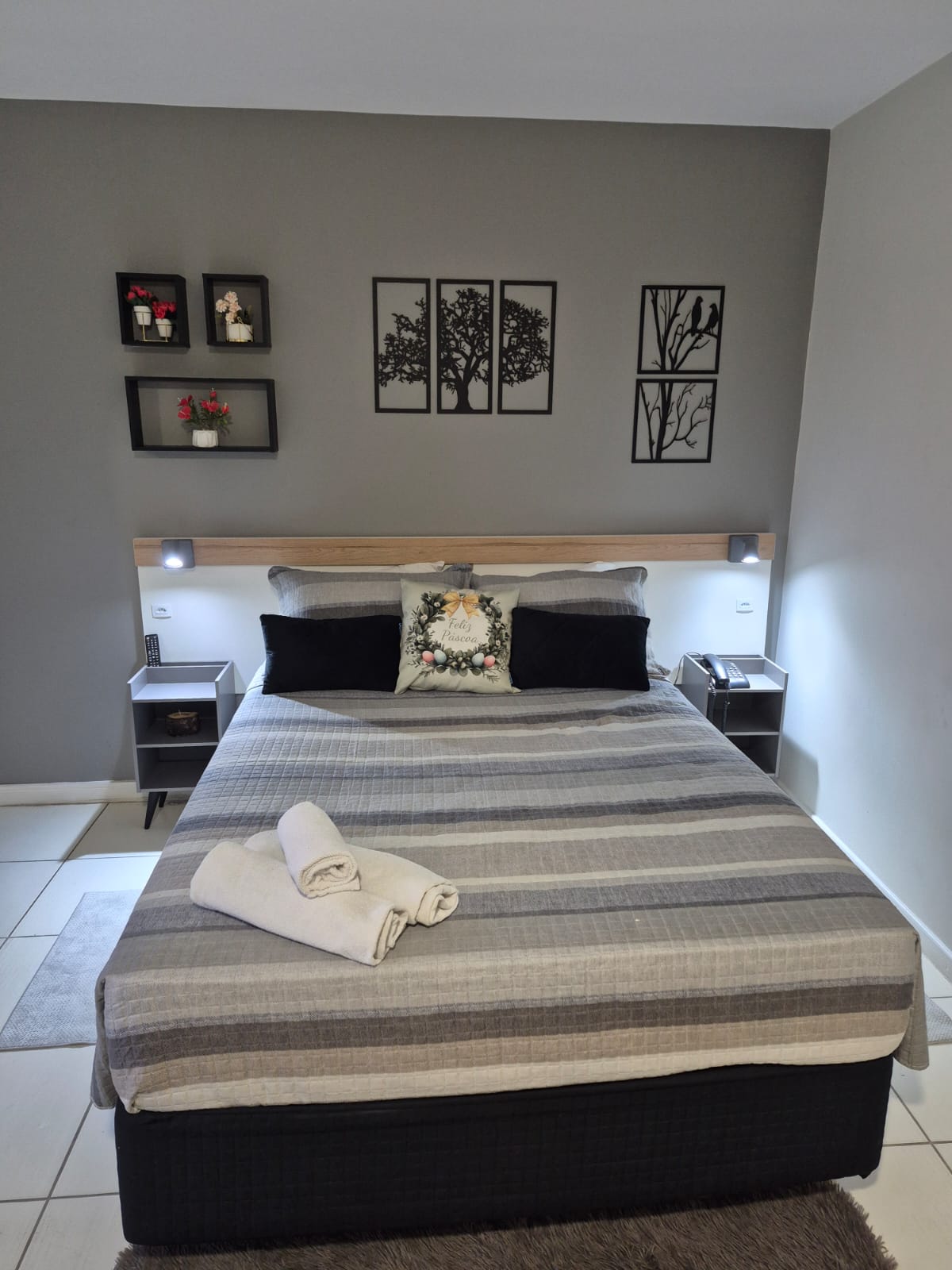 __( 'Slider Image', 'destination-hotel-booking' ) ); ?>